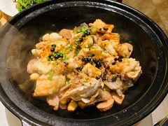砂锅鱼头煲-炳胜品味(海印总店)