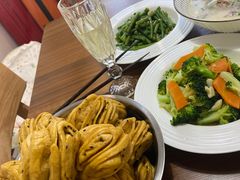 -爱的果实月嫂育婴师(世纪东方店)