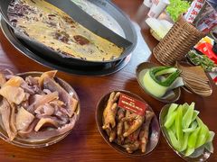 -赵美丽·重庆社区火锅·直营店(火车东站·中豪国际店)