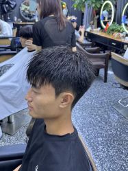 -藤野造型专业烫染接发