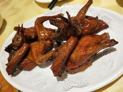 招牌烤乳鸽-石岐佬中山菜馆(张溪店)