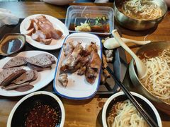 -聚合鑫东北熏酱熟食麻辣面(长阳店)