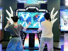-极限PLAY运动娱乐新世界·团建派对潮玩休闲馆·室内蹦极高空游乐园