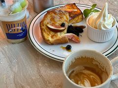 -玲婧胡同·生日蛋糕·餐厅(嘉里城店)