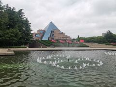 -上海市龙华烈士陵园