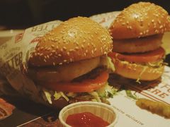 -The Habit Burger Grill 哈比特汉堡(复兴soho店)