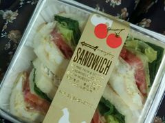 -巴黎贝甜(大宁国际商业广场店)