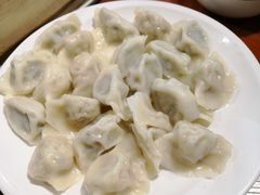 -关东情主题文化演艺餐厅