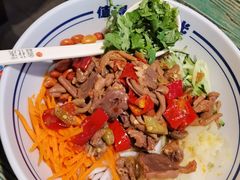 -鑫花溪牛肉米粉(东环大润发店)