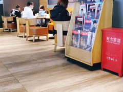 -星巴克臻选(周浦万达店)