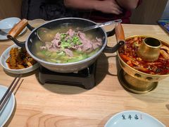 -全牛匠·乐山跷脚牛肉(新中关店)