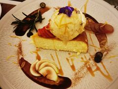 -Mark&Mars Restaurant