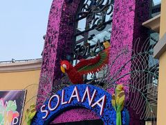 -泡泡玛特POPMART(蓝色港湾店)