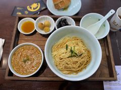-蟹上黄·蟹黄面·江南糖水(人民广场店)