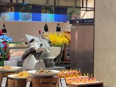-广州万富希尔顿酒店·感趣自助餐厅·金秋蟹宴生蚝海鲜刺身