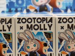 -泡泡玛特POPMART(侨福芳草地店)