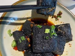 -楚山晓·湖北菜(武汉光谷K11店)
