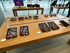 -Apple零售店(华贸购物中心店)