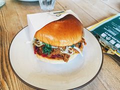 手撕猪肉汉堡-RAC BAR(安福路店)