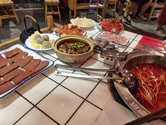 -贤合庄卤味火锅(济南泉城路店)