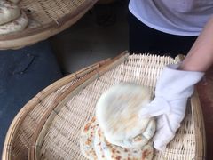-眼镜粑粑