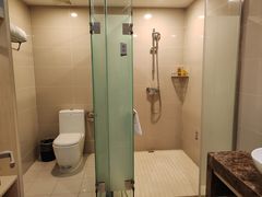 -柏曼酒店(合肥国购广场三里庵地铁店)