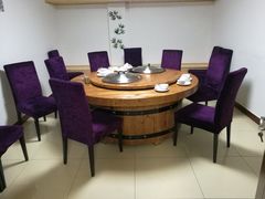 包厢-清真长山屯泉水灶台鱼(佳庆道店)