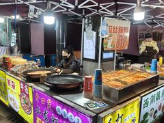 -吴山路夜市