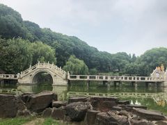 -灵岩山风景区