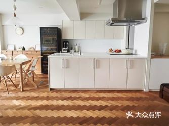 .岛台侧面做成整体，变成隔断