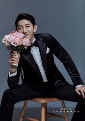 -雪中彩影婚纱摄影·微光艺术中心