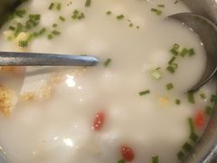 -湘力力小院·鱼汤泡饭(枫林路店)