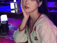 -UP嘻哈酒吧(粉巢店)