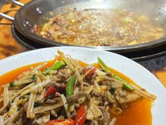 -大众跷脚牛肉馆·非遗传承单位(峨眉山店)