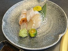 -铭牛烧肉·和牛海鲜自助(高新月牙湖店)