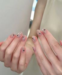 -进巍美甲美睫