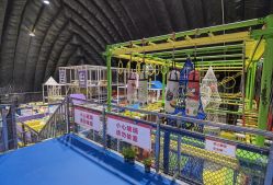 -失重星球乐园·蹦床馆(欢乐谷店)