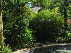 -腾冲洞山温泉村
