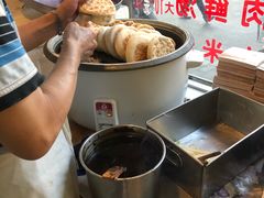 -烤鸭肉夹馍鸭汤店