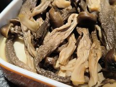 -两三事小郡肝串串香火锅(桂庙店)