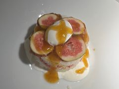 无花果酸奶糯米粽-香料集市新疆餐厅·清真聚餐(成都远洋太古里店)