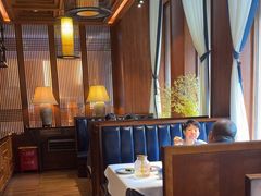 -八府香鸭·啫啫煲(华山路店)