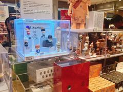 -泡泡玛特POPMART(国金街店)