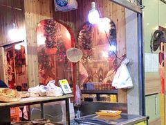 面包甜点陈列柜-新疆喀什烤肉饭店(红松路店)