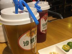 -洪氏嗨捞·广东猪肚鸡·椰子鸡火锅(西咸万象城店)