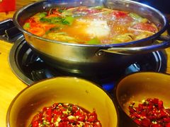 -苗家恒灵酸汤鱼-跳水牛肉连锁店(凯里总店)