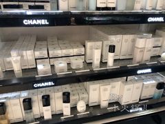 -日上免税店(三径路t3店)