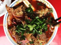 -谢老五跷脚牛肉·非遗传承店
