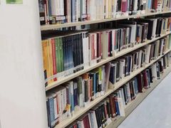 -屯门公共图书馆