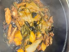 -咱屯子铁锅炖直营店(保利店)